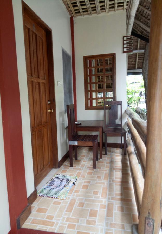 Ayette'S Bamboo House Restaurant And Cottages San Vicente (Palawan) Exterior foto